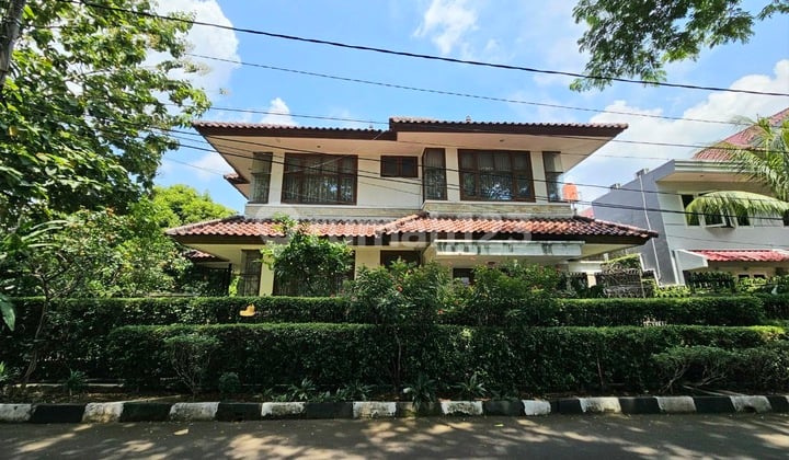 Rumah Dalam Komplek Elit Lebak Bulus Fasilitas Lengkap