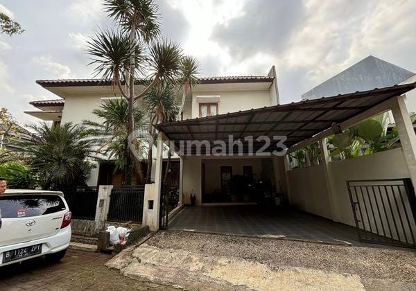 Rumah Komplek Cirendeu Bagus Banget 10 Menit Ke Mrt Lebak Bulus.