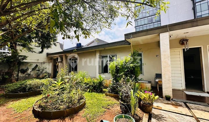 Rumah Asri Cilandak Barat di Lokasi Prime Jakarta Selatan