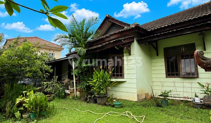 Cirendeu House with Potential for Boarding Houses and Townhouses