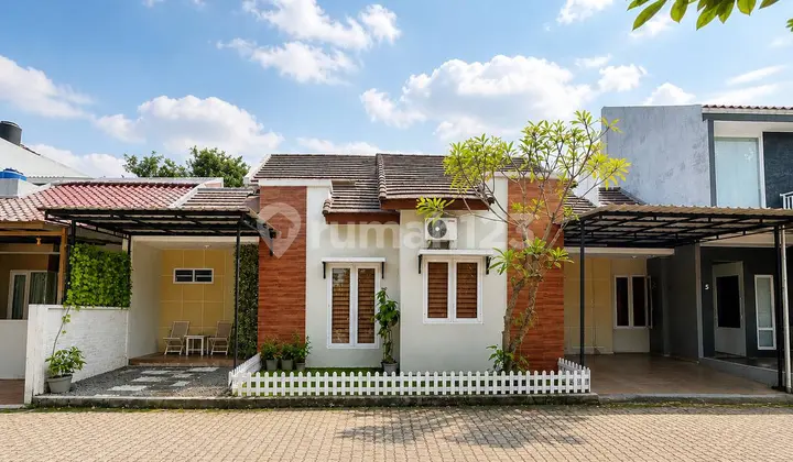 Ready-to-occupy 1-Story House in Cirendeu 15 Minutes to Lebak Bulus