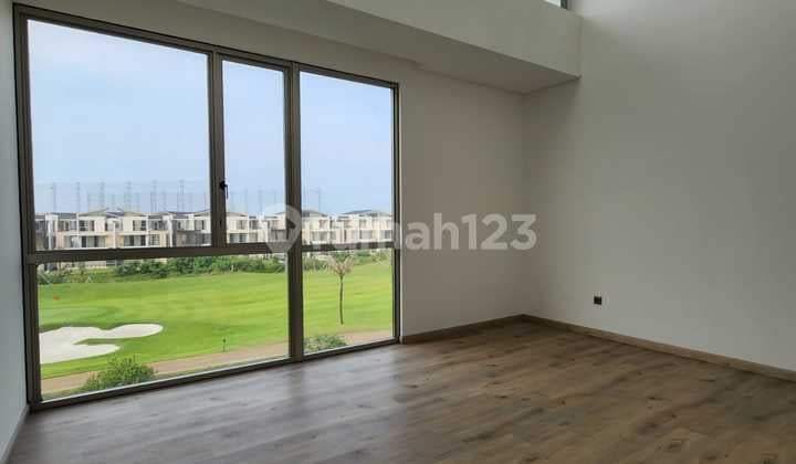 View golf! Ada lift! disewakan rumah mewah golf island mozart 300m2 3 lantai