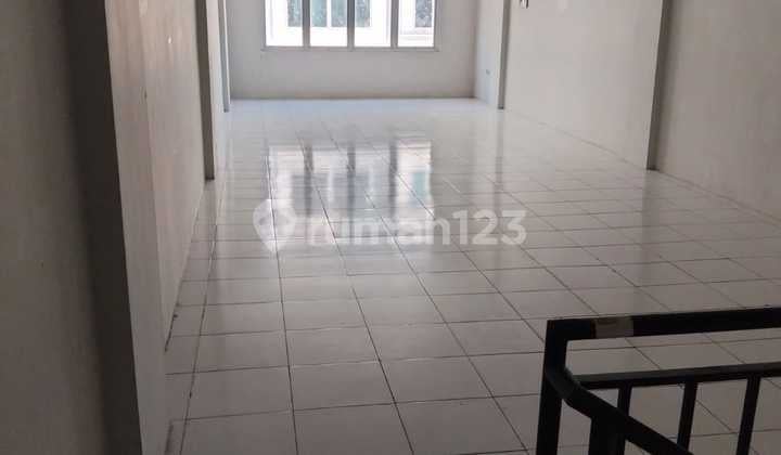 Terlarissss sewa ruko toho PIK kapuk 4.5 lantai sudah renovasi
