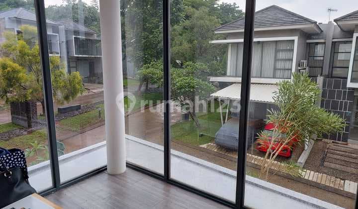 Rumah Bagus Hook 2+1 Kamar di BSD Dekat Stasiun