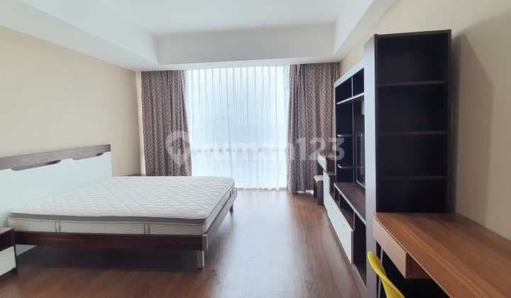 U Residence Apartment Lippo Karawaci, Opposite Uph, Fully Furnished.