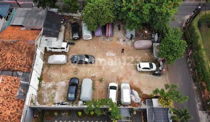 Tanah Hook Sudah Rata 390m2 Di Kebayoran Baru, Jakarta Selatan