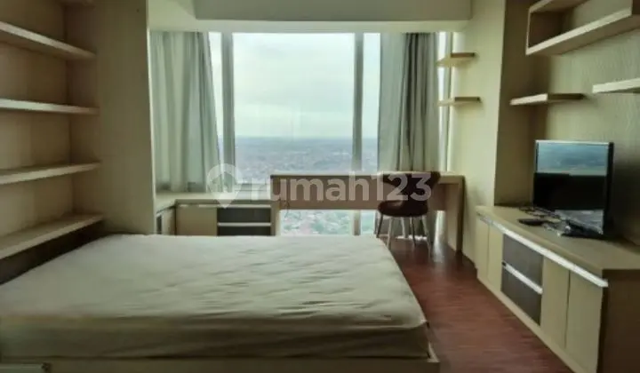 Nice Studio Apartment Furnished with City View at U Residence Lippo Karawaci