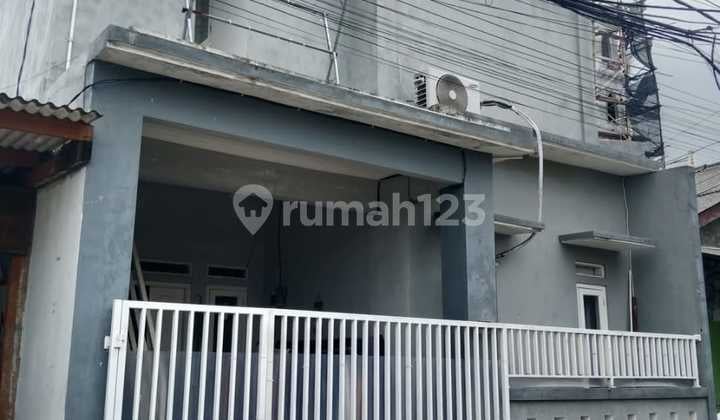 Di Jual Rumah 2 Lantai Dekat Kampus Mercu Buana Meruya Kembangan Jakarta Barat