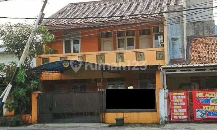 Dijual Rumah Strategis Pinggir Jalan Di Pondok Bambu, Jakarta Timur.