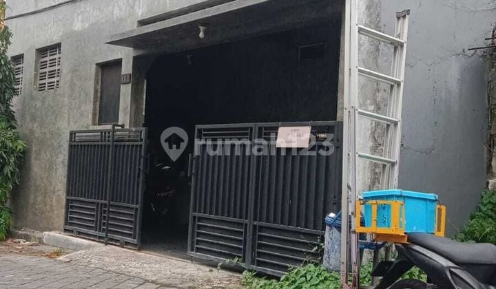 Room for Rent on the 1st Floor