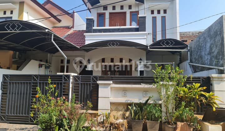 Rumah 2 Lantai Luas 120 di Taman Harapan Baru