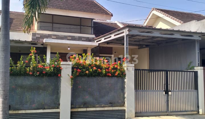 Rumah Sewa Byk Ruang Terbuka di Cluster Aman dan Bebas Banjir