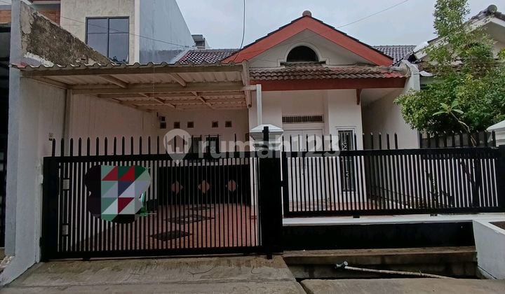 Disewakan Rumah Bagus dan Luas di Daerah Galaxy .