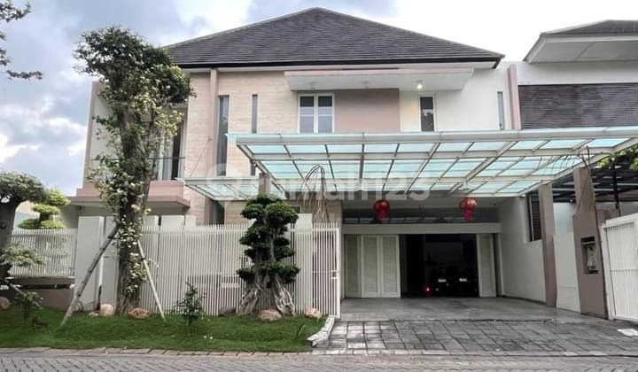 Rumah Terawat Di Pakuwon Indah Cluster Terdepan