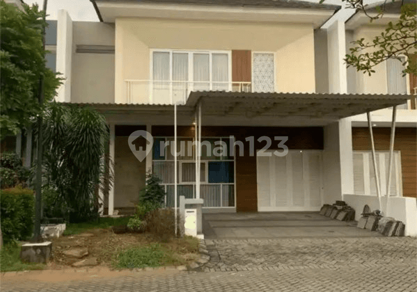 Rumah Siap Huni Semi Furnish Royal Residence