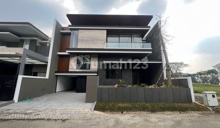 New Luxurious Brand New House In Main Citraland