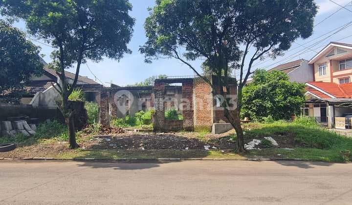 Tanah Menarik di Dalam Cluster