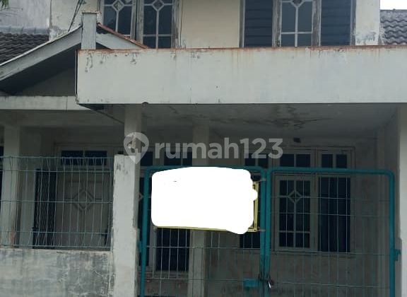 For Sale 2-Story House in Kepatihan, Menganti, Gresik