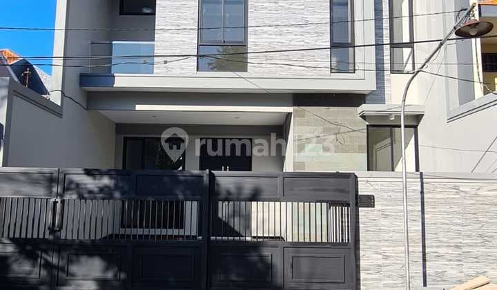 Dijual Rumah 2 Lantai New Project Di Mulyosari, Surabaya