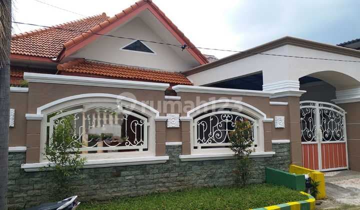 Dijual Rumah Mewah di Rungkut Menanggal Harapan, Surabaya