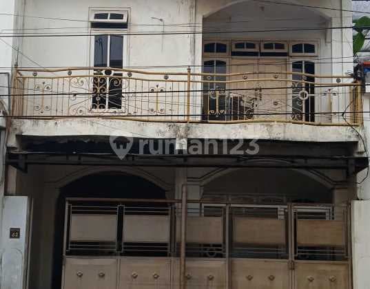 For Sale 2.5 Story House in Wates, Mojokerto