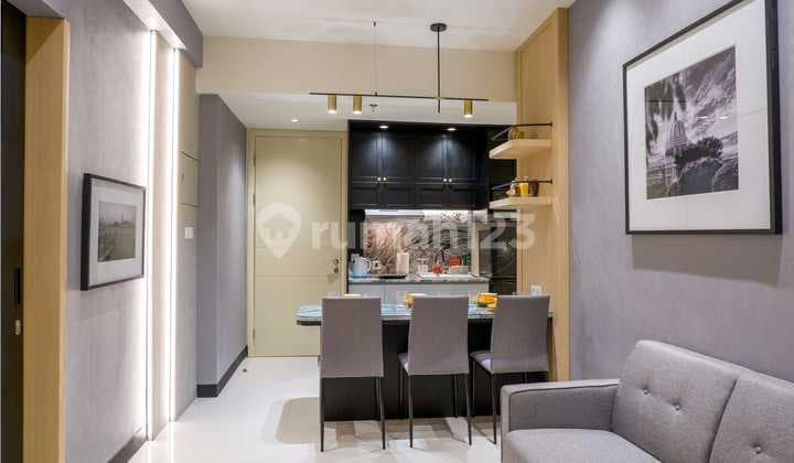 Disewakan Apartemen Amor Mewah Full Furnished 3BR di Surabaya