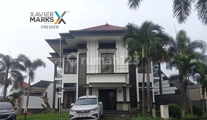 For Quick Sale: One Step to Umm University Hook House