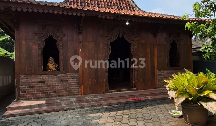For Sale: Joglo Ethnic House in Bulusan Area, Tembalang