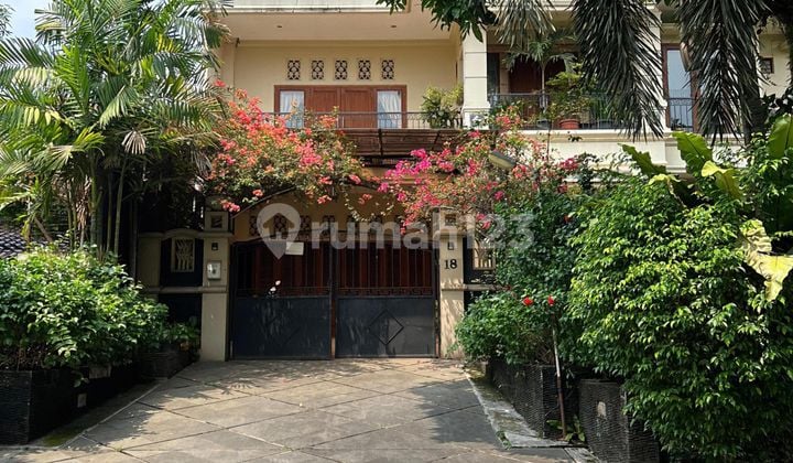 Rumah Klasik Cantik Komplek Cinere Estate