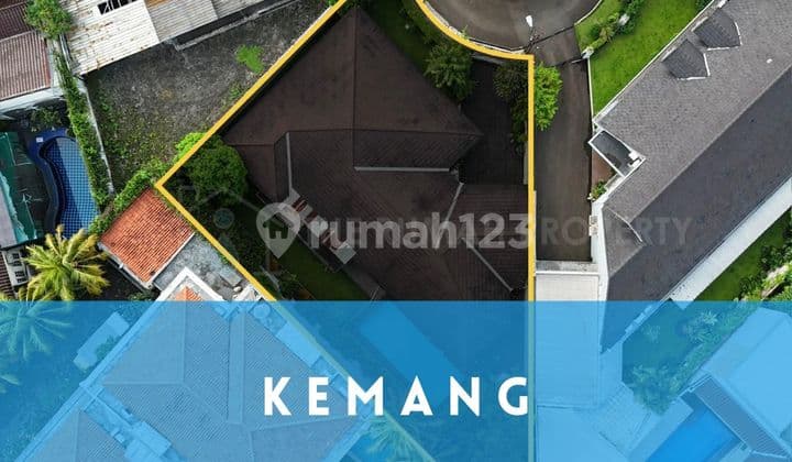 Rumah 1 Lantai Dalam Komplek Lingkungan Tenang dan Nyaman Banget Ada Kolam Renang Pribadi