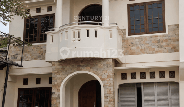 Rumah Kos 8 Kamar di Jalan Kaliurang Dekat Pasar Colombo