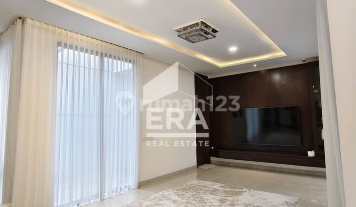 Dijual Cepat Rumah Baru 3 Lantai Dekat Tol