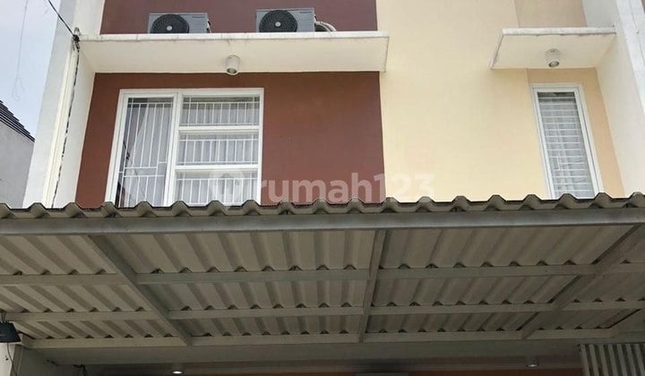 Well-Maintained Ready-to-occupy House in Cluster, Cipayung, East Jakarta