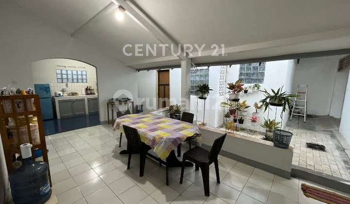 Rumah Bagus Di Pejaten Timur Jakarta Selatan. Luas Tanah 435m