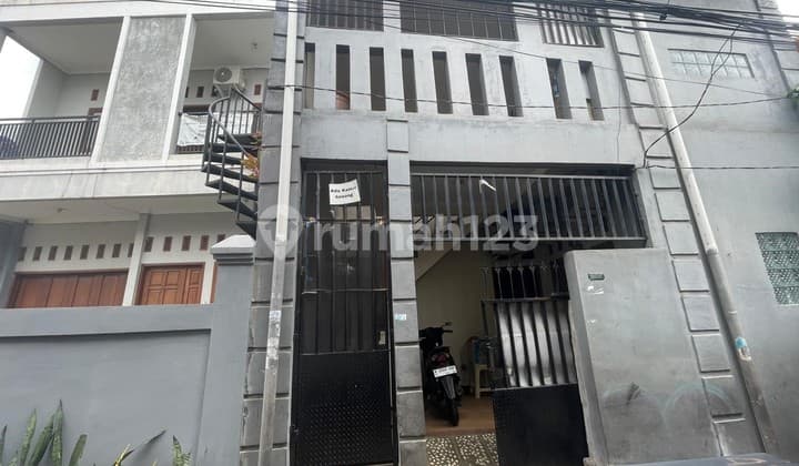 Boarding House Near Borobudur Campus in Rawamangun, Jakarta