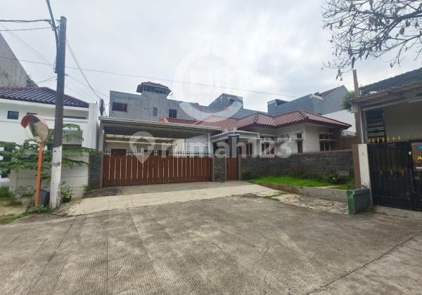 Dijual Rumah Luas Cantik Selangkah ke Mall Grand Galaxy di Jakasetia Bekasi