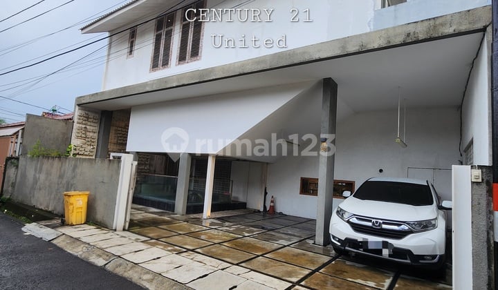 Rumah Hoek 2½ Lantai 12X13 Siap Huni di Kayu Putih Pulomas