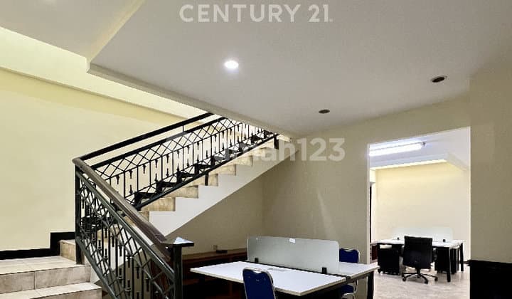 Rumah Kantor 2 Lantai 7x18 Furnished Di Cempaka Putih Jakpus