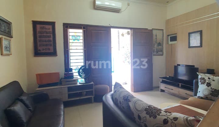 Dijual Rumah 2.5.Lantai Siap Huni Di.green.semanggi Mangrove Siap Huni.di.surabaya
