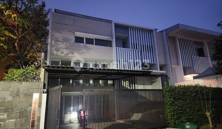 Dijual Rumah Mewa Citra 6 Orange Heliconia | Luas 560 m2 | 5 + 2 KT, 5 + 1 KM | 3 Lantai (Mezzanine) | Harga 9.975 M Nego