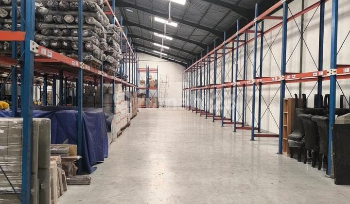 For Rent 2 Warehouse Units in Cikokol | Warehouse A: 3000 M2, Warehouse B: 7000 M2 | Suitable for Industry, Can Accommodate 40 Ft Container. Price 60K/M2 / Month X Area Excluding Rental Tax