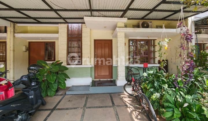 Dijual Rumah 2 Lantai Grand Wisata Semi Furnished Dekat Mall Dan Akses Tol