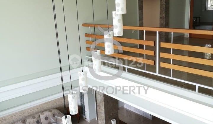 DIJUAL RUMAH SIAP HUNI SEMI FURNISH VIEW DANAU DI KBP