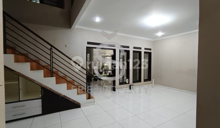 DIJUAL RUMAH LOKASI STRATEGIS DI PUSAT KOTA BANDUNG