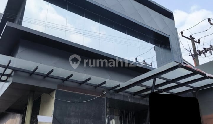 Strategic Business Space in Kemang, Wide Street, Suitable for Businesses
