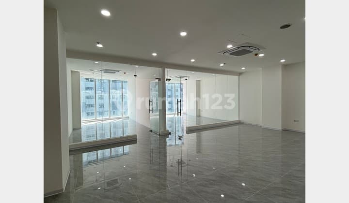 Sewa Kantor Landmark Pluit Per Lantai 80 - 740 Meter Renovasi
