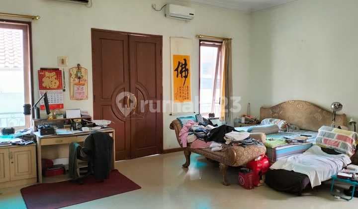 Dijual Rumah Pondok Hijau Golf 480 Meter SHM Semi Furnished