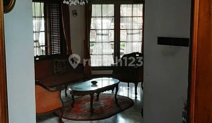 Dijual Rumah Komplek Bintaro Sektor 3 SHM 2 Lantai Furnished