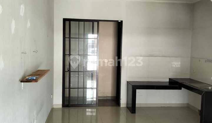 Disewa Rumah Murah Green Lake City 2 Lantai 48 Meter Cipondoh