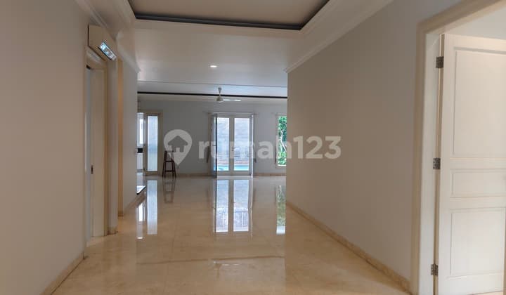 sewa rumah mewah pondok indah 500 meter kolam renang jaksel